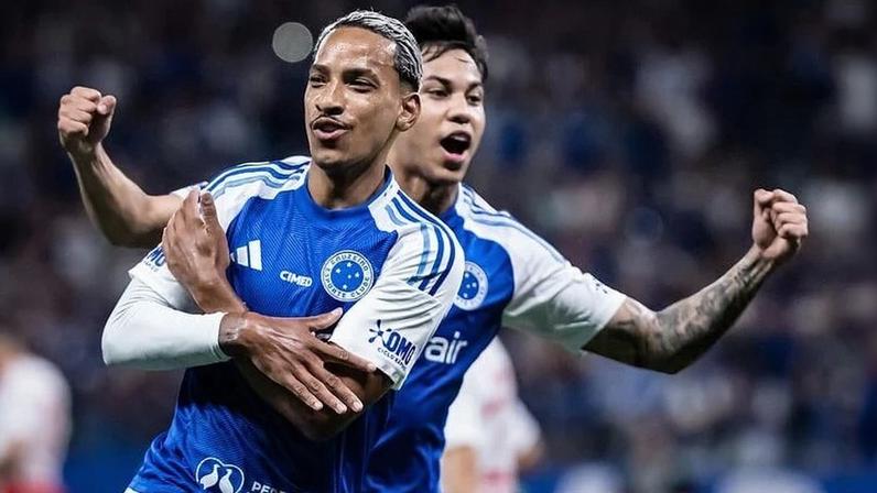 Matheus Pereira volta a formar dupla com Kaio Jorge no Cruzeiro após cumprir suspensão (Foto: Gustavo Aleixo/Cruzeiro)