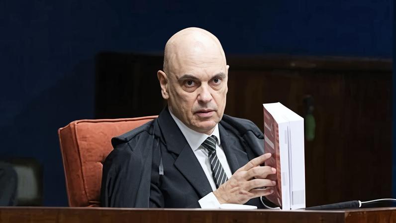Ministro Alexandre de Moraes, durante a sessão de quarta-feira 10 no julgamento da tentativa de golpe no Supremo Tribunal Federal (STF) – Foto: Rosinei Coutinho/STF