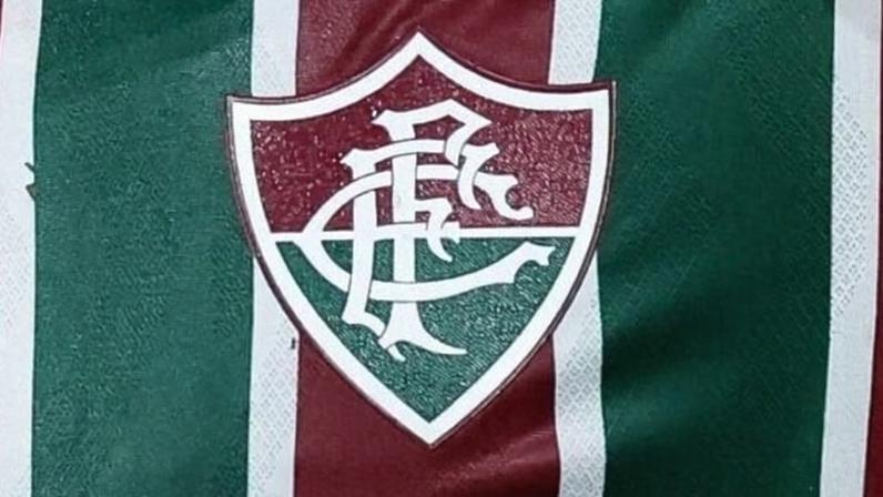 Camisa cinza e branca marcou o início do Fluminense. (Foto: Lucas Merçon/ Fluminense)