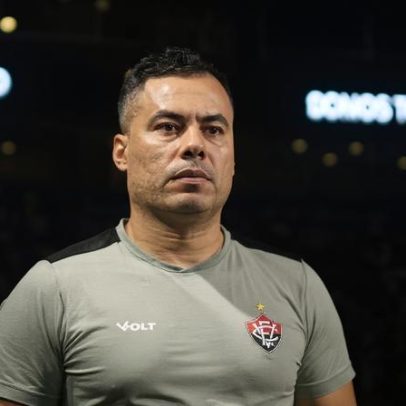 Jair Ventura, técnico do Vitória, evita rebaixamento do Sport