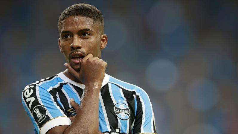 Jean Pyerre ajudou a atropelar o Botafogo em 2020 (Foto: Itamar AGUIAR / AFP)
