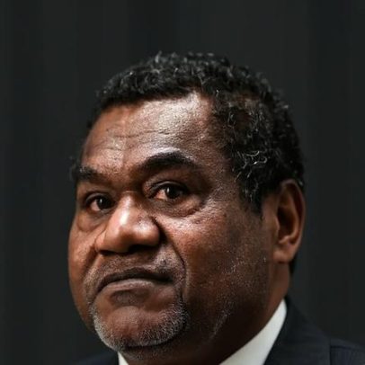 Ativista da Nova Caledônia diz que França impede viagem de retorno após prisão