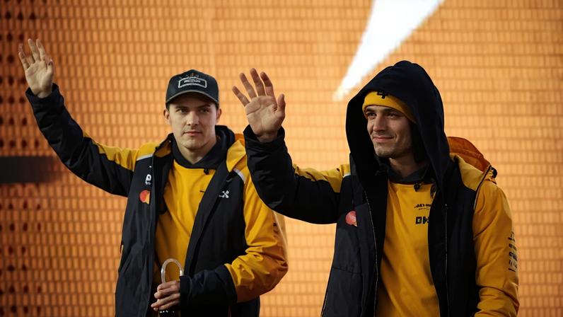 Desclassificações de Norris e Piastri alteram disputa pelo título da F1 2025