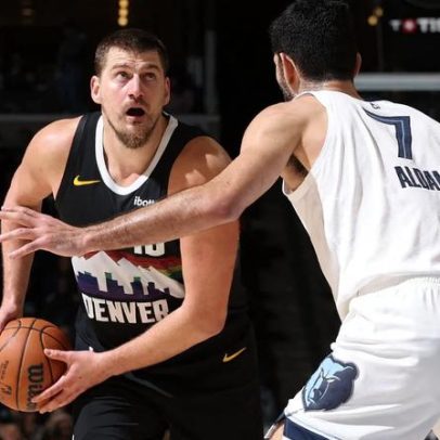 Jokic domina adversários; principais destaques da NBA na segunda