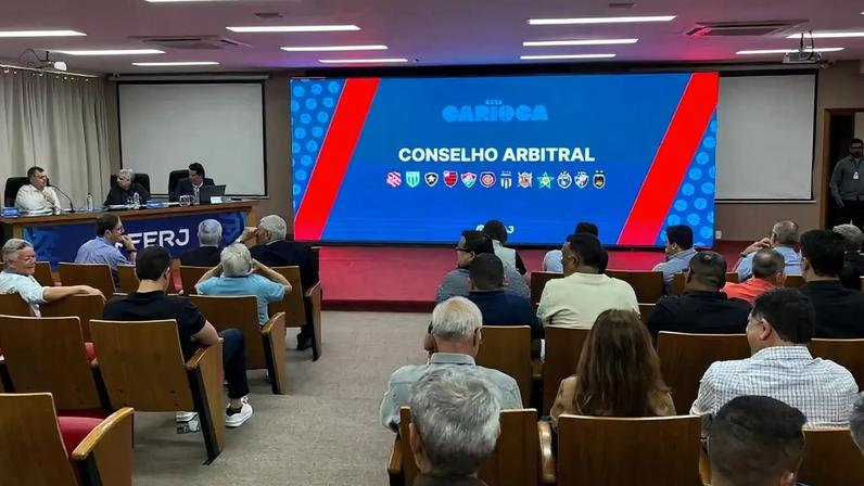 Conselho Arbitral do Campeonato Carioca 2026na sede da Ferj (Foto: Maurício Luz / Lance!)