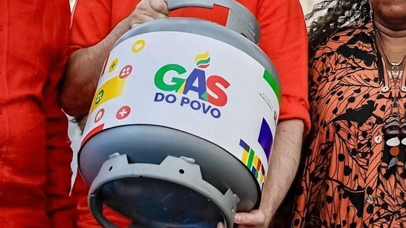 Decreto publicado em outubro institui política de gratuidade e retirada direta em pontos de revenda de gás doméstico. Foto: Ricardo Stuckert/PR
