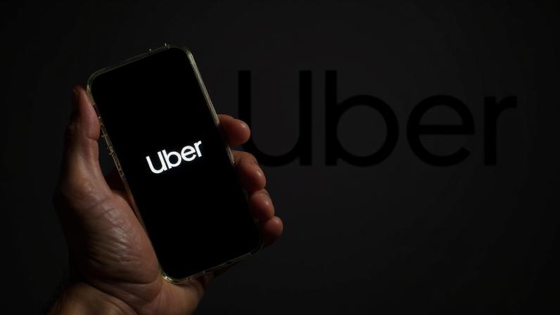 Uber e WeRide planejam levar o modelo para mais 15 cidades nos próximos cinco anos, incluindo destinos na Europa (SOPA Images/Getty Images)