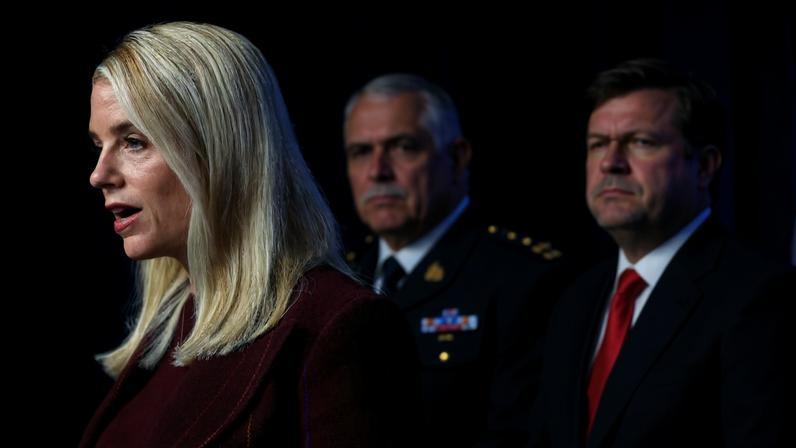 FBI interroga seis congressistas por incentivar desobediência de ordens de Trump