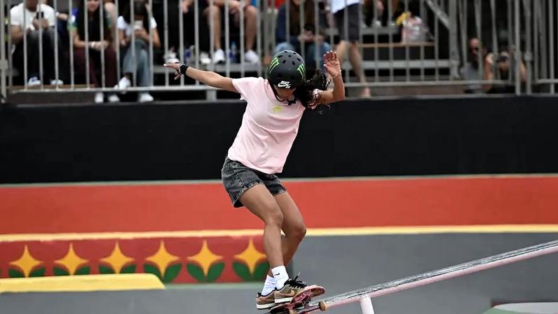 Rayssa Leal faz manobra durante o STU Pro Tour do Rio (Foto: Alexandre Brum/Agencia Enquadrar/Gazeta Press)