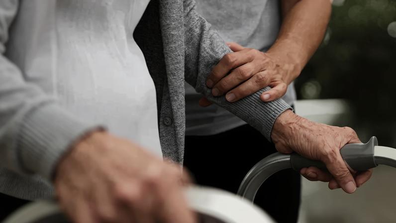 Quem cuidará de nós na velhice? Desafios e alternativas de cuidado