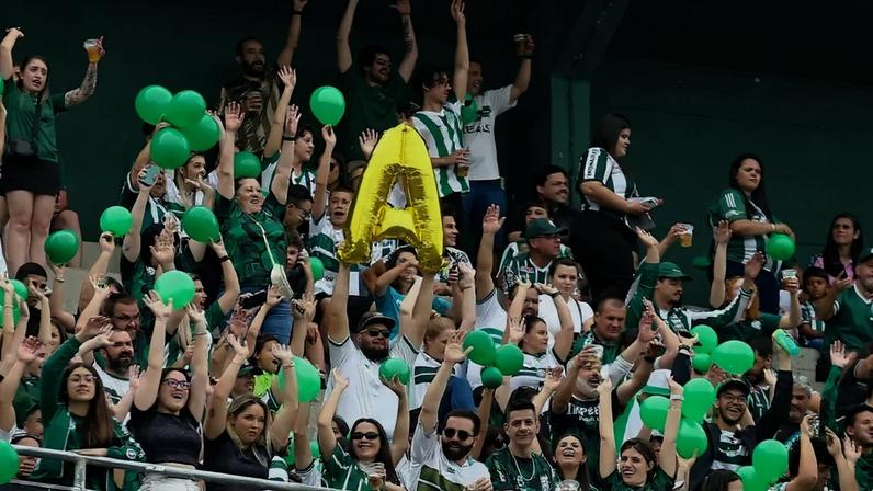 Coritiba iguala topo de acessos com dois clubes na Série B