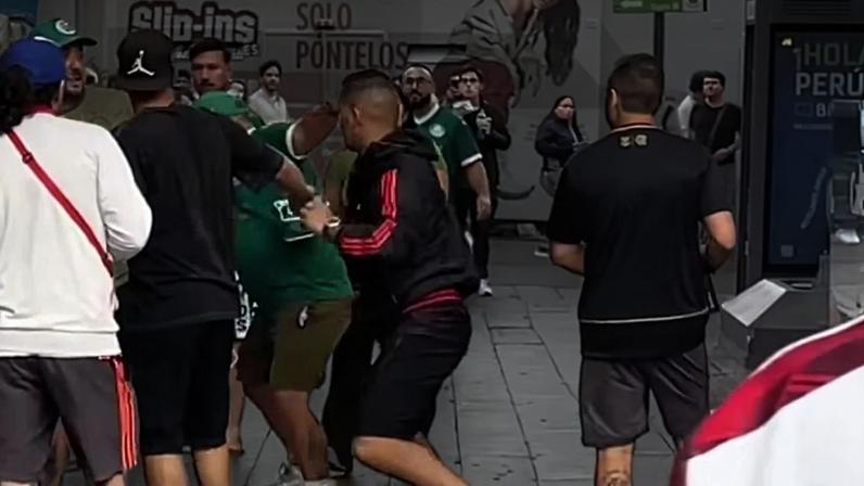 Briga entre torcedores em Lima (Foto: Reprodução)