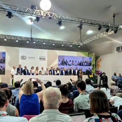 Rascunho final da COP remove roteiro para abandonar petróleo e fósseis