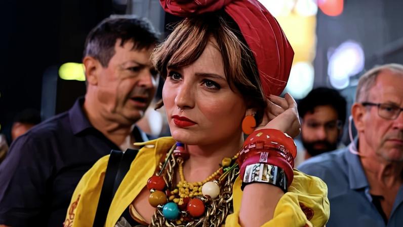 Larissa Manoela se manifesta sobre rumores de ser Carmen Miranda em novo filme