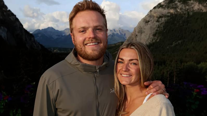 Lindsay Arnold está grávida do terceiro filho com Sam Cusick