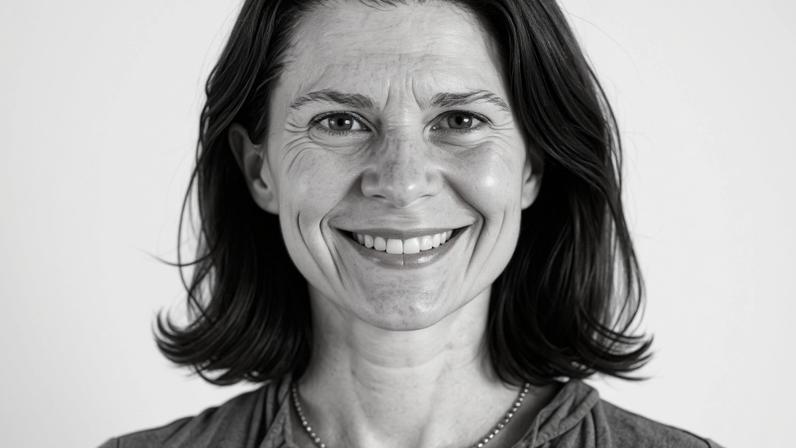 An illustrated portrait of Agathe Demarais