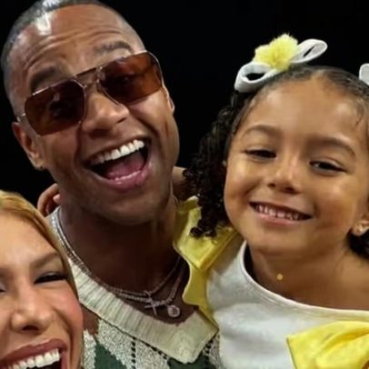 Léo Santana celebra 20 anos de carreira após adiamento de show com Lore