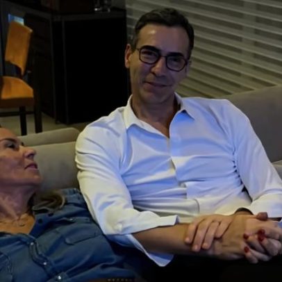 César Tralli se emociona ao lembrar da mãe ao lado da sogra