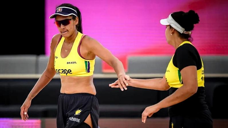 Duda diz que saúde mental a levou a desistir do Mundial de Vôlei de Praia