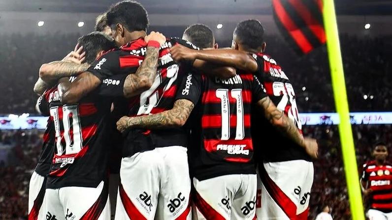 Flamengo comemora gol diante do Bragantino (Foto: Gilvan de Souza / Flamengo)