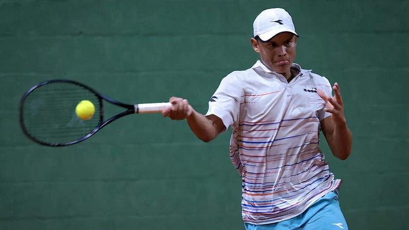 Livas Damazio vence e se junta a Guto e Victória no México