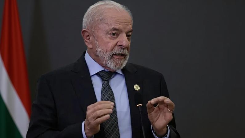 Presidente brasileiro voltou a criticar Donald Trump por não participar da cúpula do G20 na África do Sul. (Foto: Kim Ludbrook/EFE)