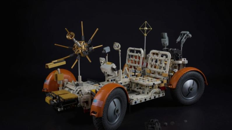 © LEGO