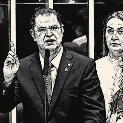 Sóstenes denuncia Moraes por prender Bolsonaro no dia 22, alegando psicopatia