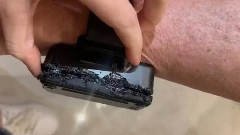 Em um vídeo divulgado pela Polícia Federal, Bolsonaro diz que meteu ferro no equipamento por curiosidade (Foto: Reproduçãp/Seape-DF/PF)