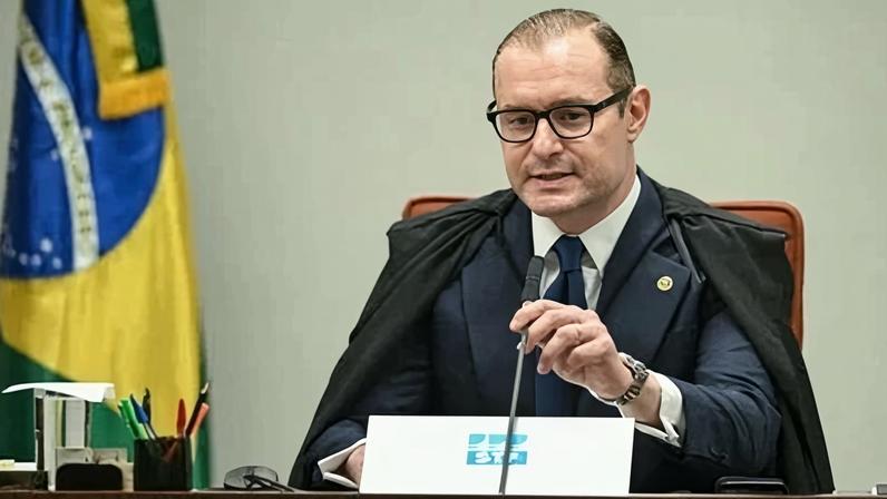 O ministro Cristiano Zanin durante o julgamento dos réus do núcleo 1 da trama golpista. Foto: Evaristo Sa/AFP