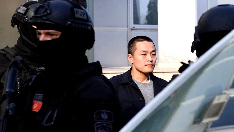 O sul-coreano Do Kwon foi condenado por fraude bilionária com criptomoedas. Foto: SAVO PRELEVIC / AFP