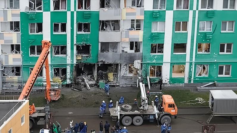 Uma criança e seis adultos foram atingidos por um drone ucraniano lançado contra a Rússia. Foto: TATYANA MAKEYEVA / AFP