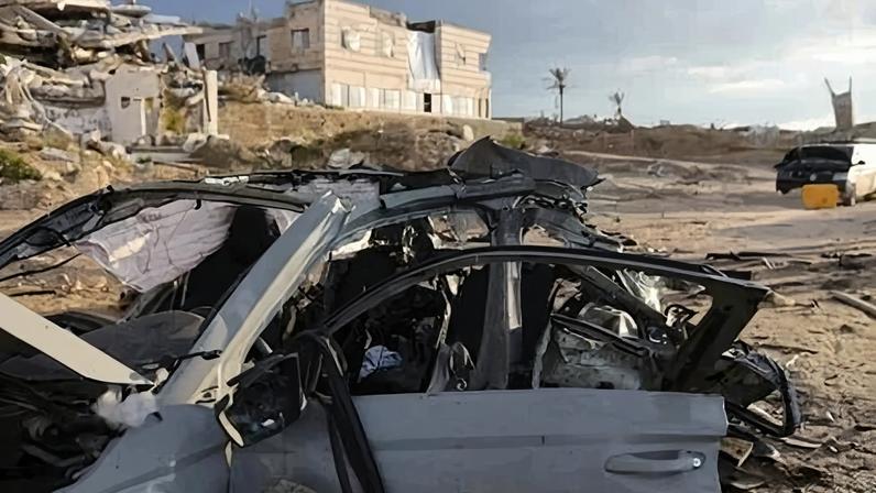 Israel volta a atacar Gaza e diz ter matado um oficial do Hamas
