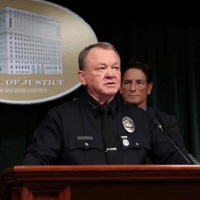 Filho de Rob Reiner enfrenta acusações de homicídio após mortes dos pais