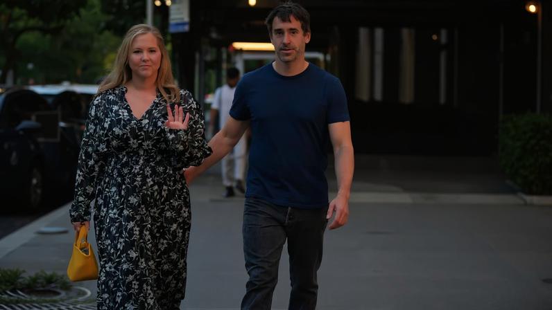 Amy Schumer and Chris Fischer are officially headed for divorce. ????????
