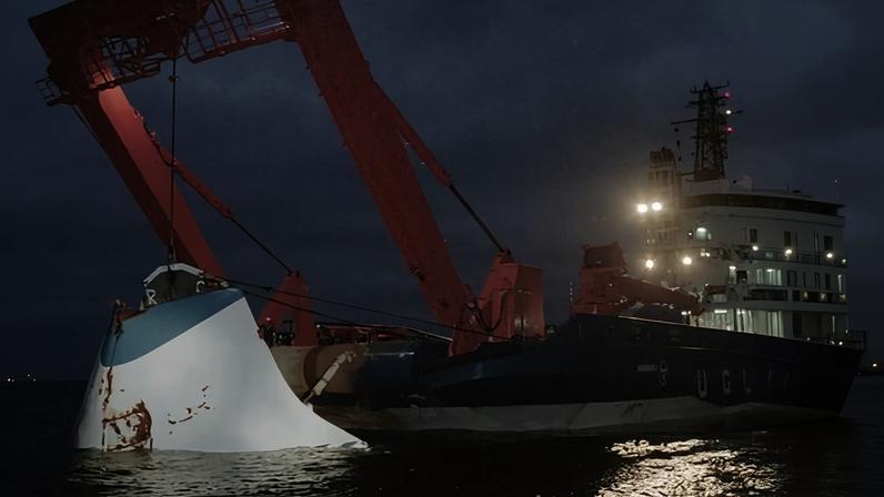 Desastre ferry estoniano de 1994 causado por falha de proa, relatório confirma