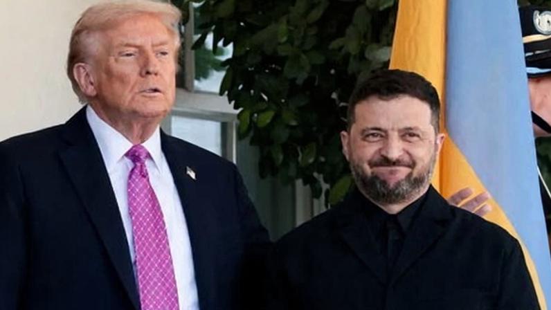 Donald Trump and Volodymyr Zelenskyy, seen here at the White House during a previous meeting in October.