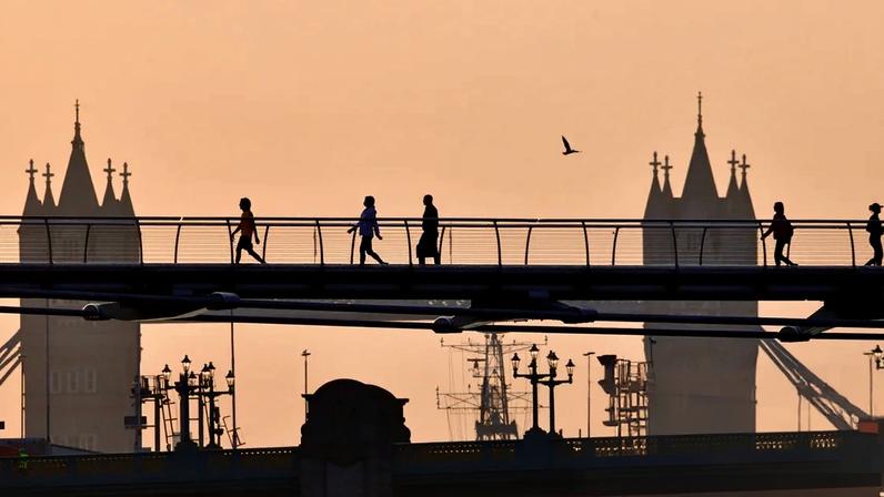 City analysts had predicted a 0.1% rise in GDP.