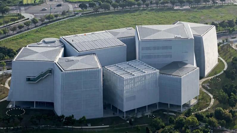 Exterior of Taichung Green Museumbrary, designed by SANAA Architects