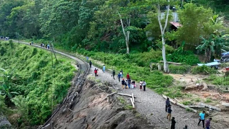 Damage to infrastructure including roads, bridges, railways and water supply networks accounted for the largest share of the estimated $4.1 billion in losses as a result of Cyclone Ditwah in Sri Lanka.