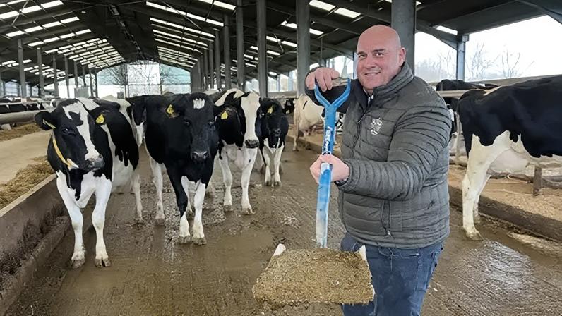 Dairy farmer Richard Clothier sees cow manure as nature's crude oil