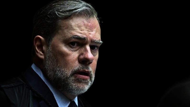 4.12.2024 - Ministro Dias Toffoli durante sessão no STF
