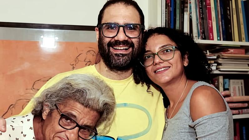 Alaa Abd el-Fattah in Egypt with his sister Sanaa and mother Laila after his release from prison in September.