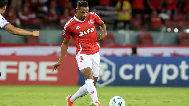 Fernando em partida da Libertadores (Foto: Ricardo Duarte/SC Internacional)