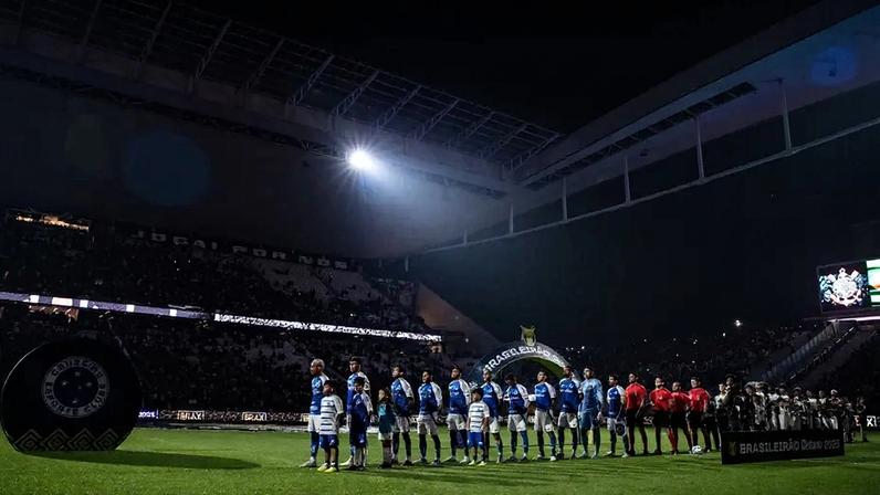 Corinthians e Cruzeiro se enfrentam na Neo Química Arena (Foto: Marco Galvão/Cruzeiro)