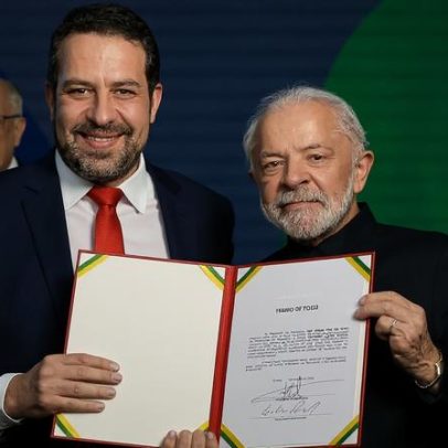 Boulos critica aprovação do PL da Dosimetria e evita ataques a Motta