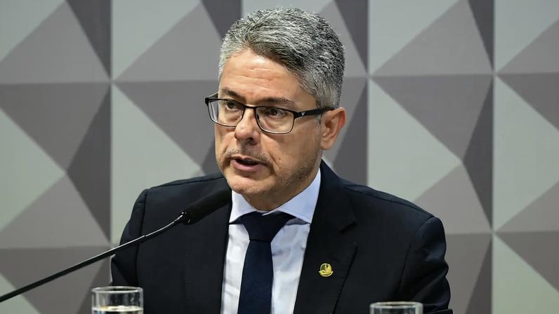 O Senado aprova o PL Antifacção, que endurece o combate ao crime organizado no Brasil. Conheça as novas penas, regras para facções e milícias - Geraldo Magela/Agência Senado