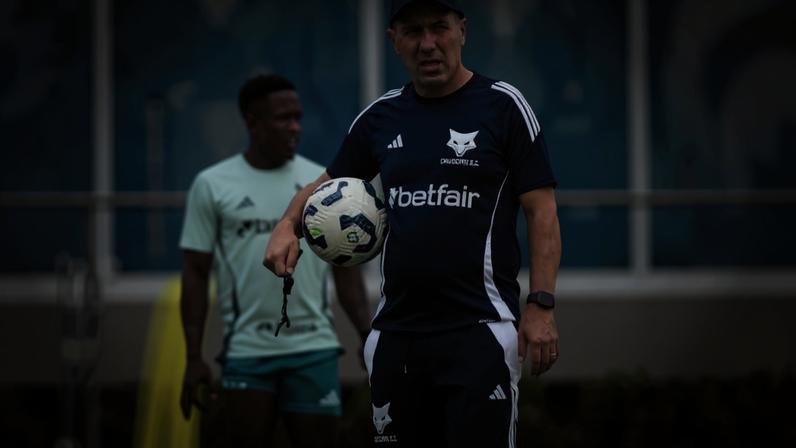 Leonardo Jardim, técnico do Cruzeiro (Foto: Gustavo Aleixo/Cruzeiro)