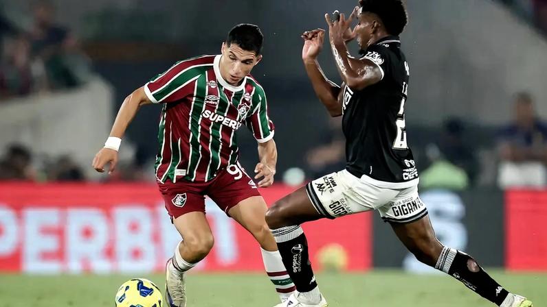 Serna em ação em Vasco x Fluminense (Foto: Marcelo Gonçalves/ Fluminense FC)
