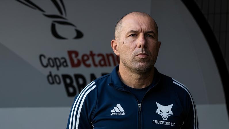 Leonardo Jardim, técnico do Cruzeiro (Foto: Gustavo Aleixo/Cruzeiro)